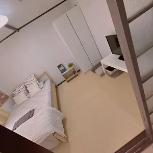 Nippori Nishi-tengachaya Guesthouse西天下茶屋アパートメント , Ōsaka Japon